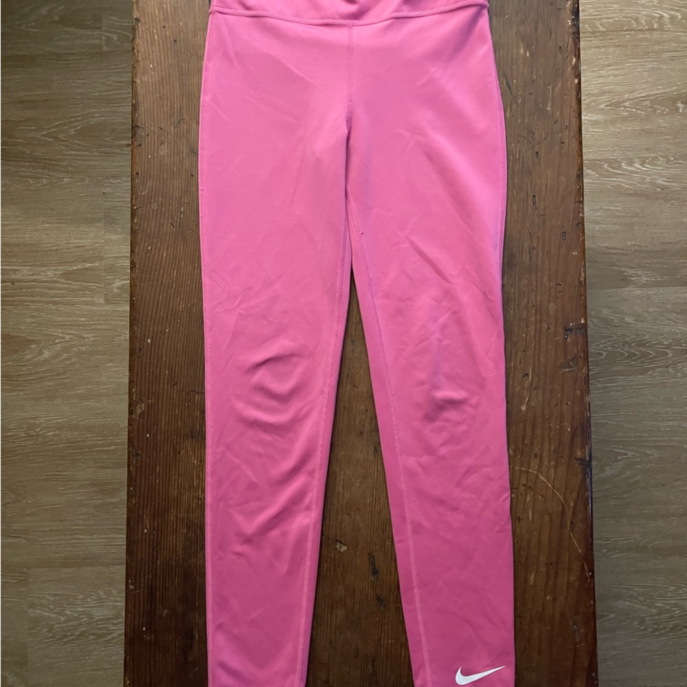 Big Kids Nike Yoga Pants and T-Shirt